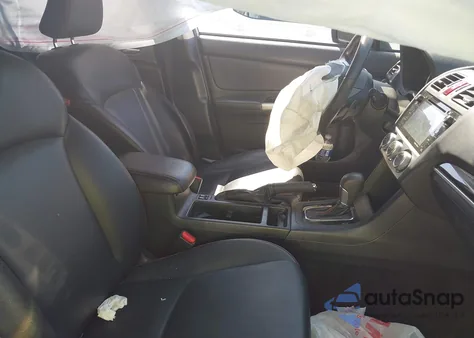 2016 Subaru Crosstrek Limited z USA, uszkodzony, nr VIN JF2GPANC1G8328036